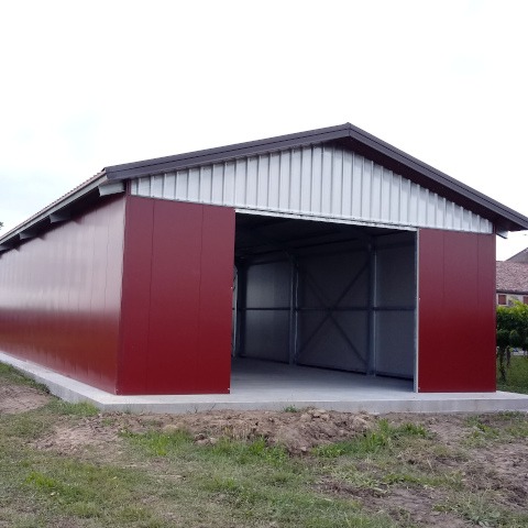 STRUTTURA PER RICOVERO ATTREZZI